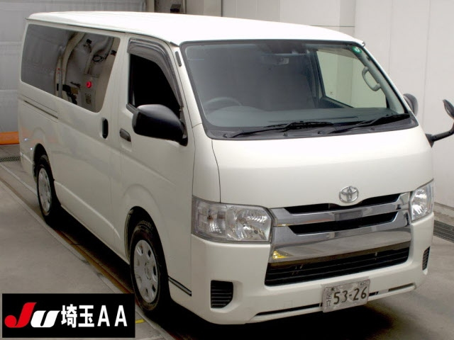 TOYOTA HIACE VAN