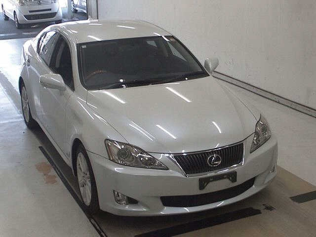 LEXUS IS