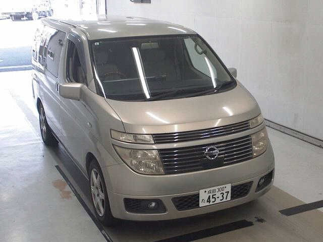 NISSAN ELGRAND