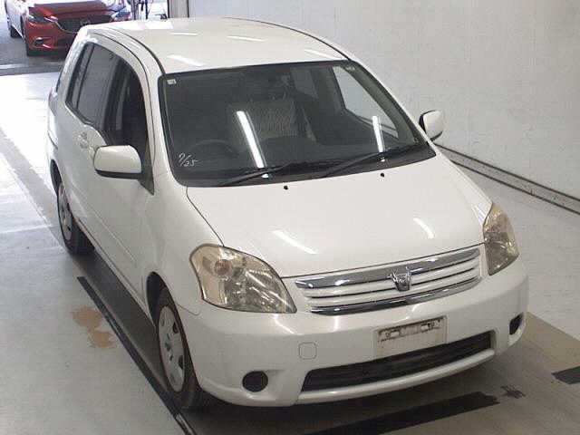 TOYOTA RAUM