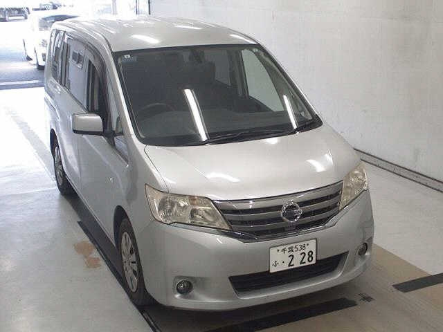 NISSAN SERENA