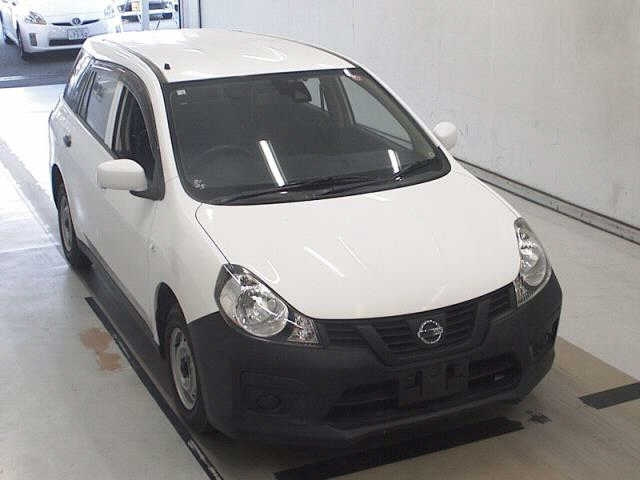 NISSAN AD