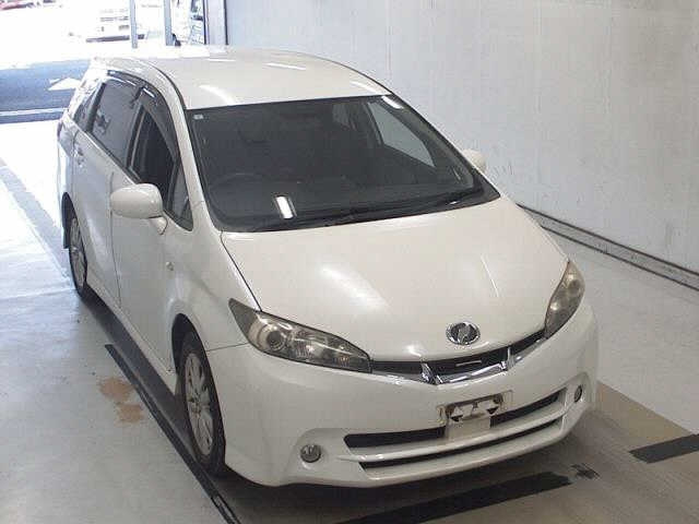TOYOTA WISH