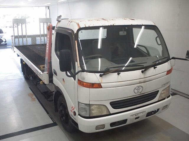 TOYOTA DYNA