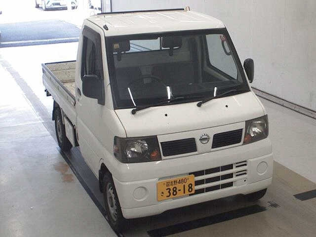 NISSAN CLIPPER TRUCK