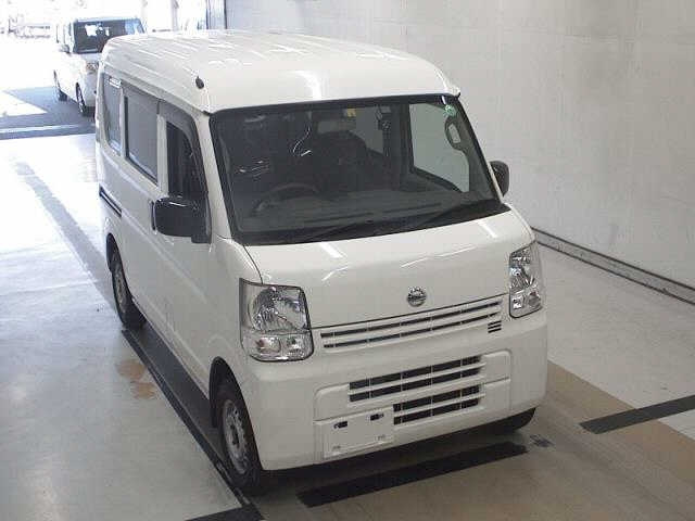 NISSAN CLIPPER VAN