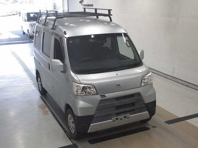 DAIHATSU HIJET VAN
