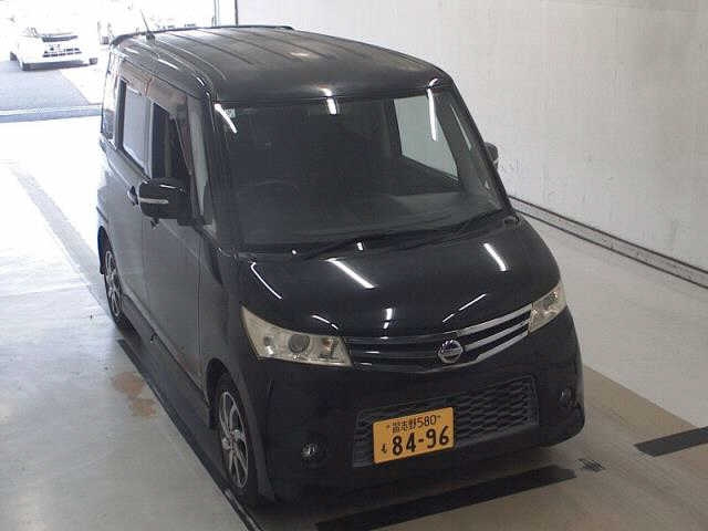 NISSAN ROOX
