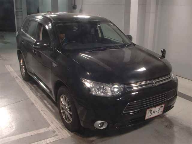 MITSUBISHI OUTLANDER PHEV