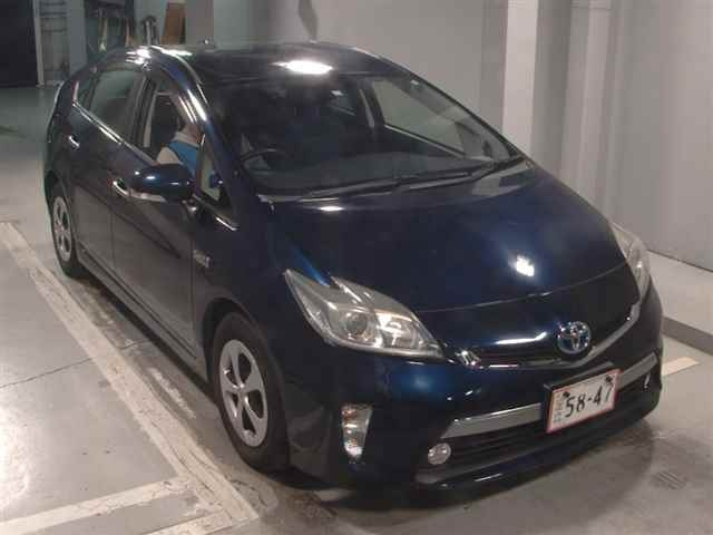 TOYOTA PRIUS PHV