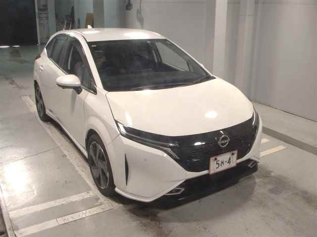 NISSAN AURA