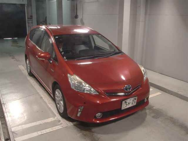 TOYOTA PRIUS ALPHA