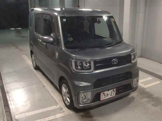 TOYOTA PIXIS MEGA
