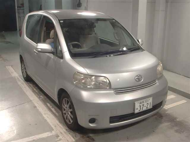 TOYOTA PORTE