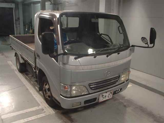 TOYOTA DYNA