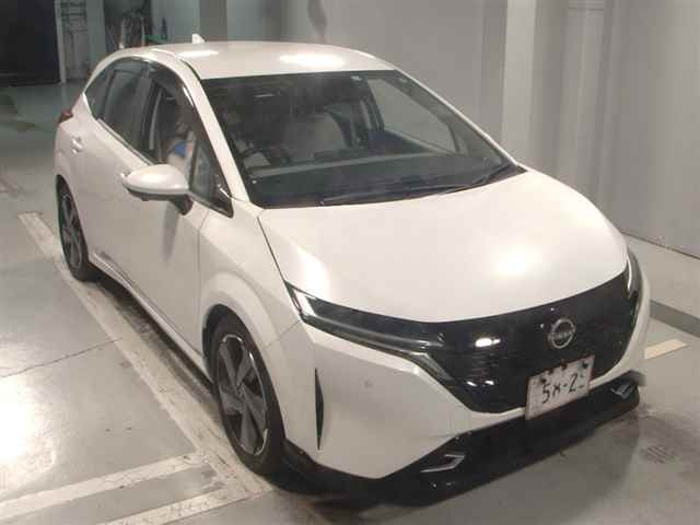 NISSAN AURA