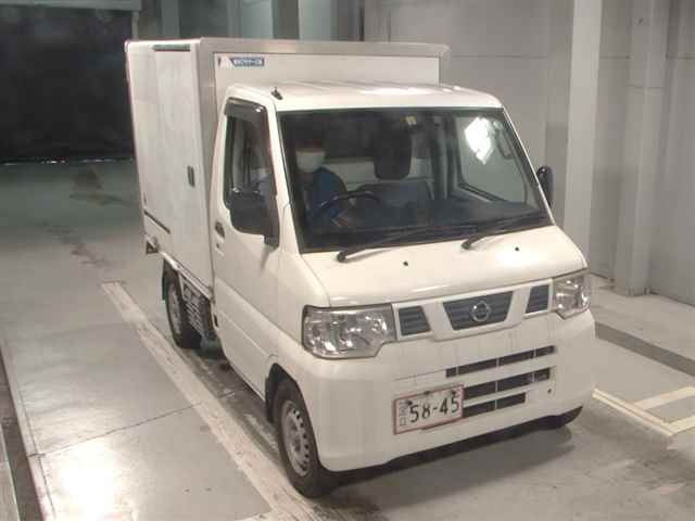 NISSAN CLIPPER TRUCK