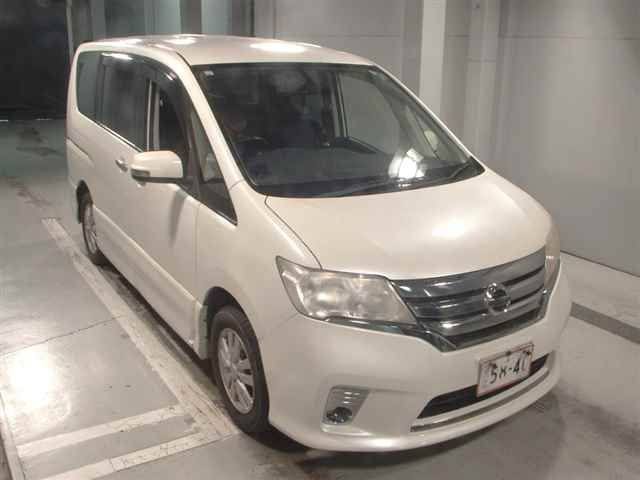 NISSAN SERENA
