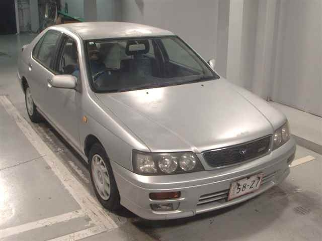 NISSAN BLUEBIRD