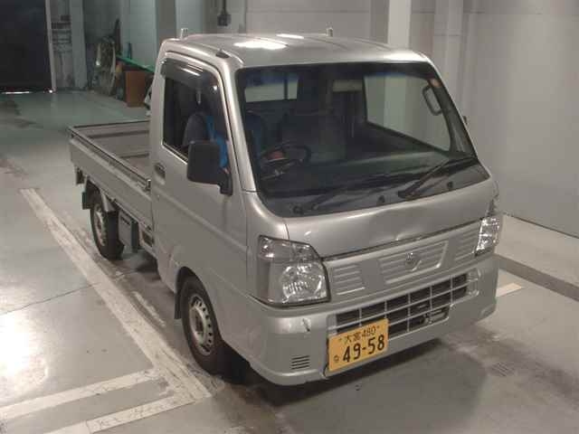 NISSAN CLIPPER TRUCK