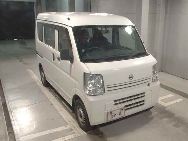 NISSAN CLIPPER VAN