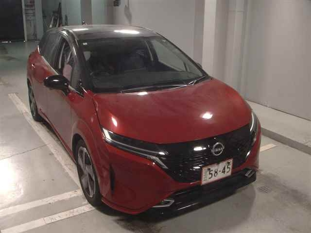 NISSAN AURA
