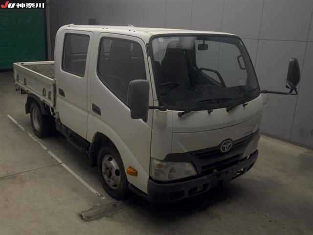 TOYOTA DYNA