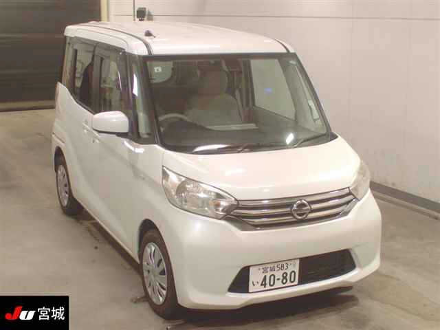 NISSAN DAYZ ROOX
