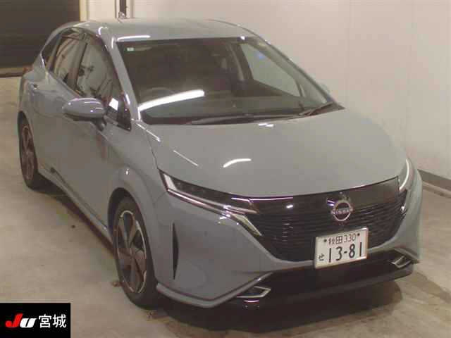 NISSAN AURA