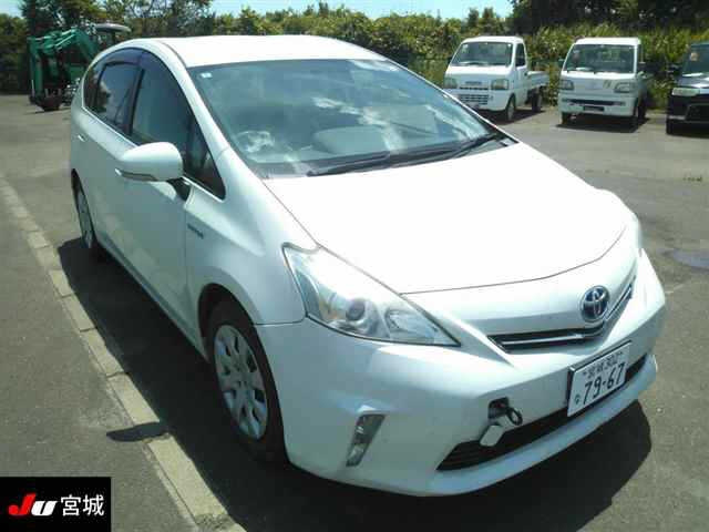 TOYOTA PRIUS ALPHA