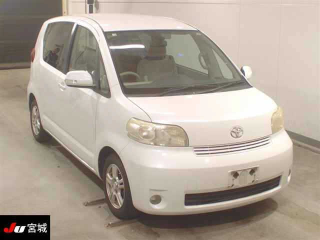 TOYOTA PORTE