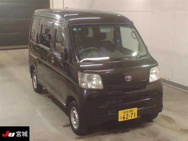 TOYOTA PIXIS VAN