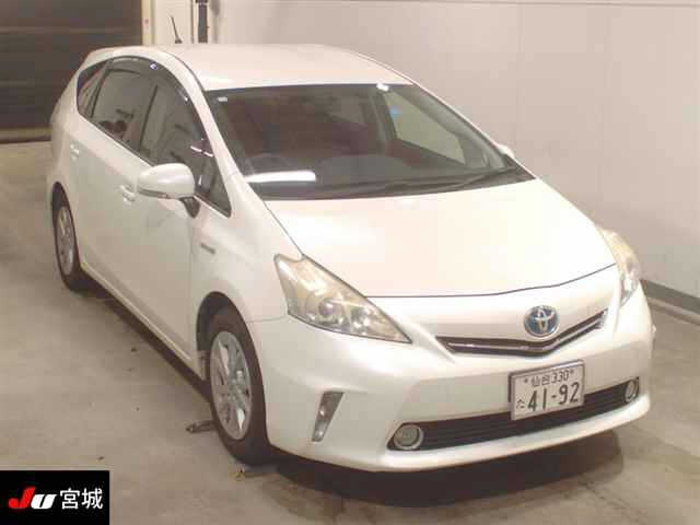 TOYOTA PRIUS ALPHA