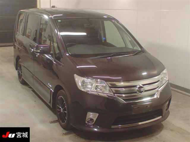 NISSAN SERENA
