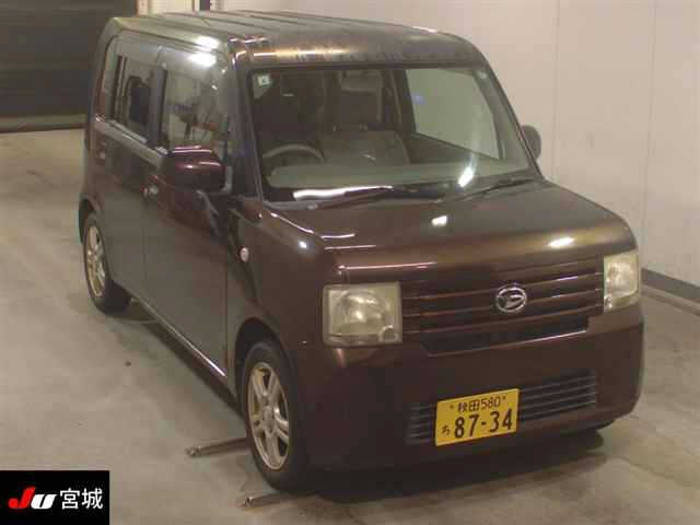 DAIHATSU MOVE CONTE