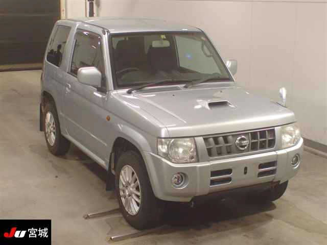 NISSAN KIX