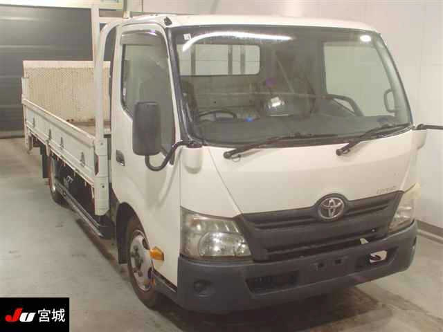 TOYOTA DYNA