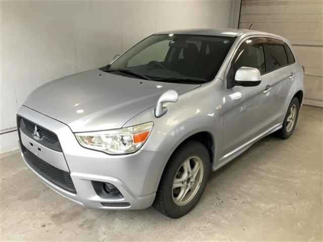 MITSUBISHI RVR