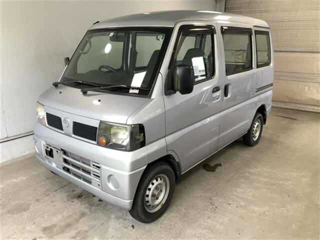 NISSAN CLIPPER VAN