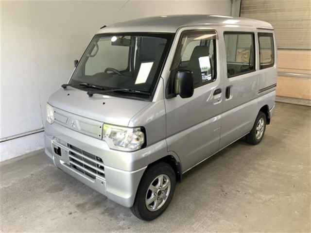 MITSUBISHI MINICAB VAN