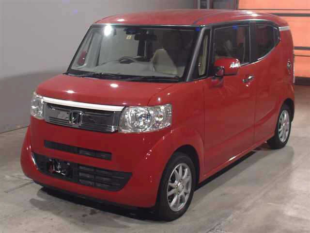 HONDA N BOX SLASH