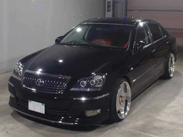 TOYOTA CROWN