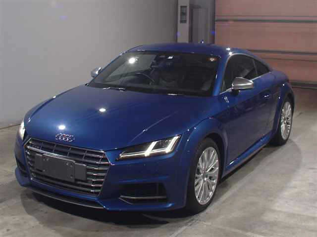 AUDI TT