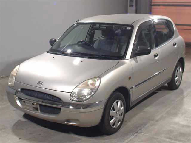 DAIHATSU STORIA