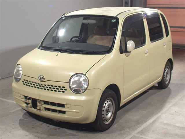 DAIHATSU MOVE LATTE