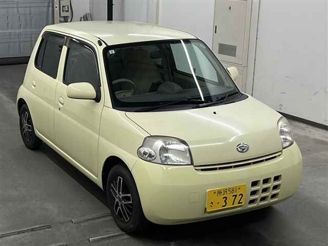 DAIHATSU ESSE