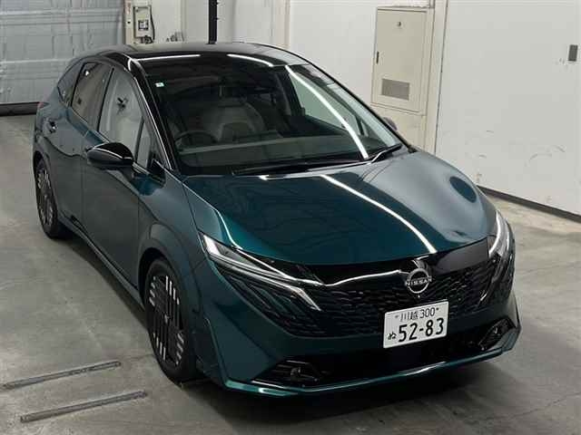 NISSAN AURA