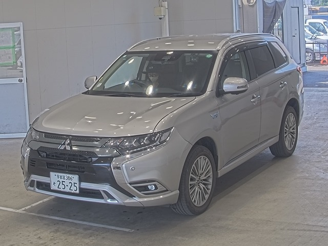 MITSUBISHI OUTLANDER PHEV