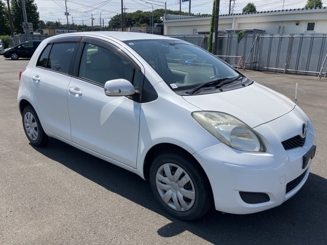 TOYOTA VITZ