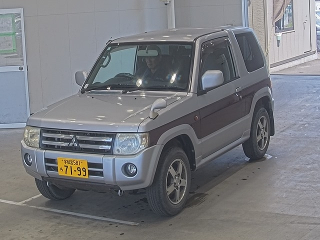 MITSUBISHI PAJERO MINI